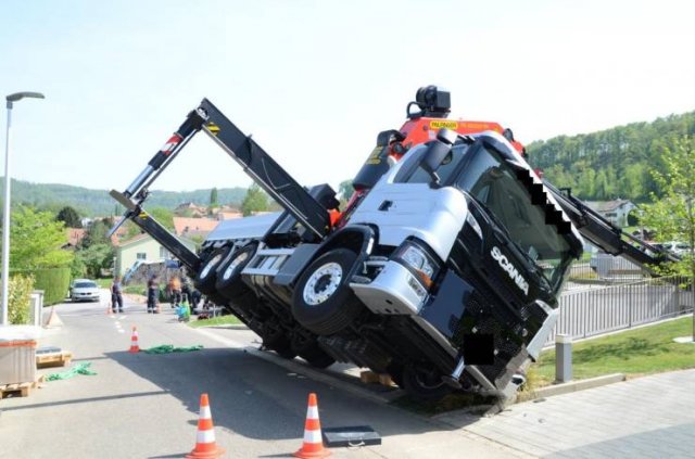 Bad Days Happen (48 pics)