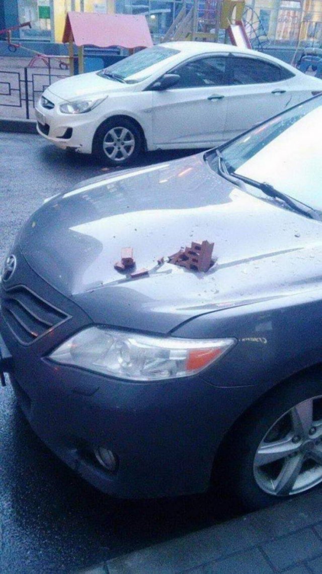 Bad Days Happen (48 pics)