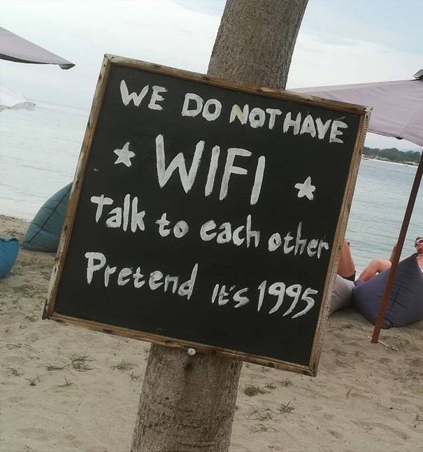 Funny And Strange Situations On The Beaches (34 pics)