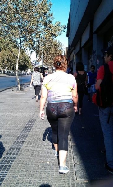 What Is Going On Here? (18 pics)