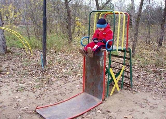 What Is Going On Here? (18 pics)