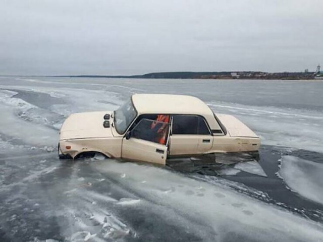 Epic Car Crashes (21 pics)
