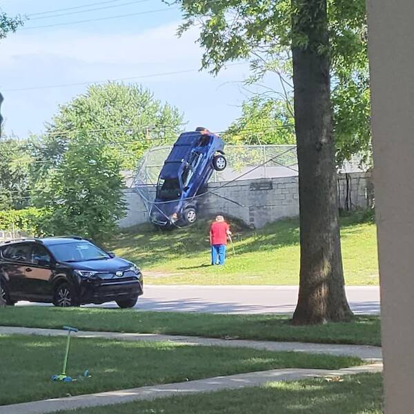 Epic Car Crashes (21 pics)