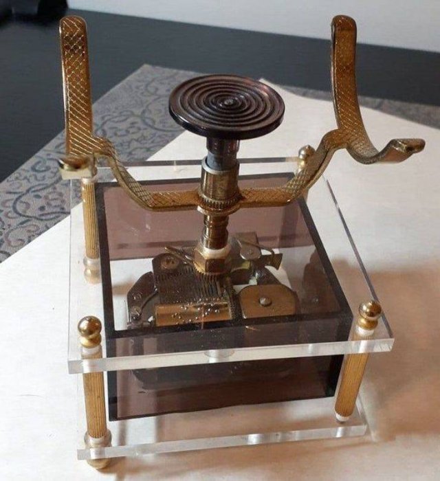 What Are These Things? (19 pics)