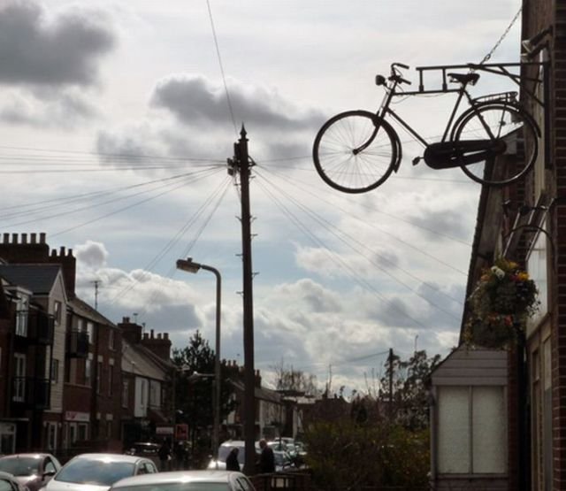 Strange Bicycle Parking (20 pics)