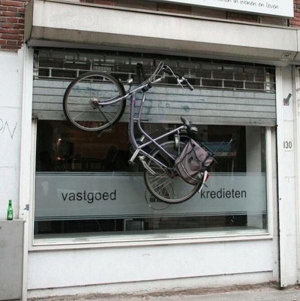 Strange Bicycle Parking (20 pics)