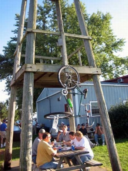 Strange Bicycle Parking (20 pics)