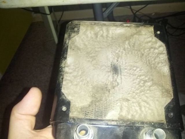 A Repair Technician's Hell (39 pics)