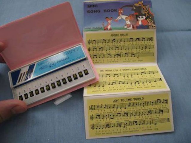 A Little Bit Of Nostalgia (52 pics)