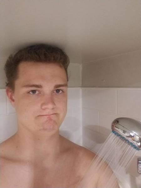 Problems Of Tall People (39 pics) Problems Of Tall People (39 pics)