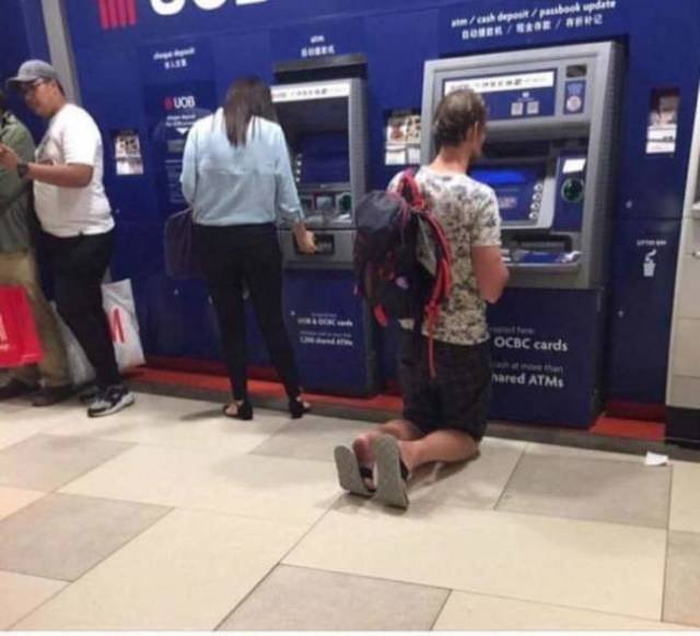 Problems Of Tall People (39 pics) Problems Of Tall People (39 pics)