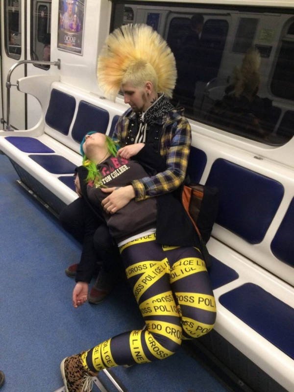 Strange People In The Subway (31 pics) Strange People In The Subway (31 pics)
