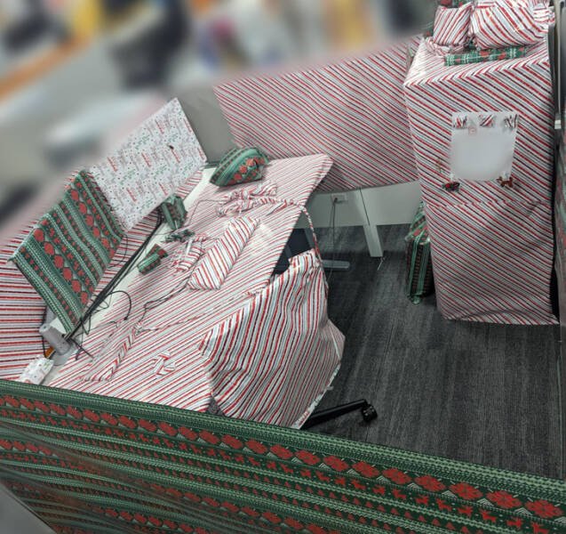 Unexpected And Odd Gifts (17 pics)