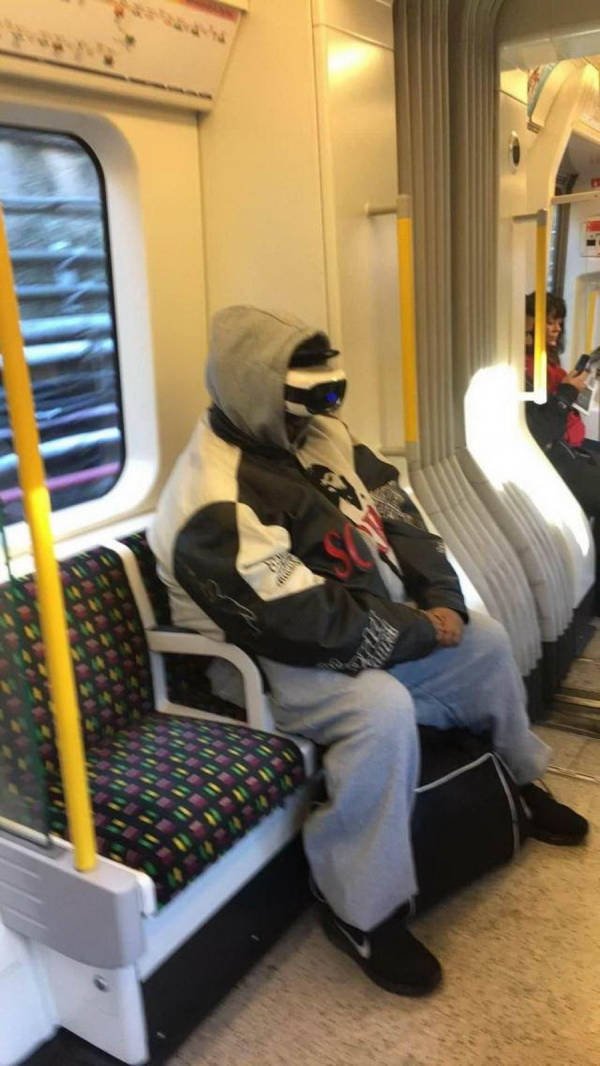 Strange People In The Subway (31 pics) Strange People In The Subway (31 pics)