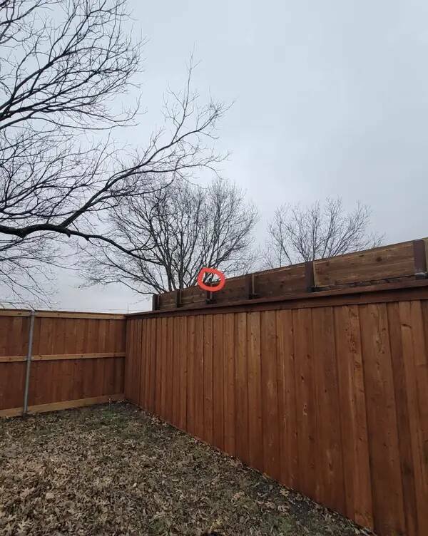 Awful Neighbors (17 pics)