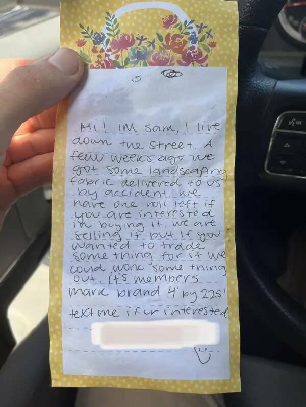 Awful Neighbors (17 pics)