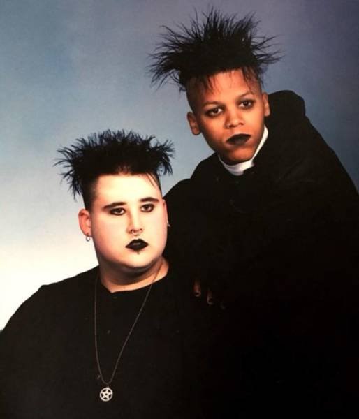People Share Their Awkward Childhood Photos (28 pics)