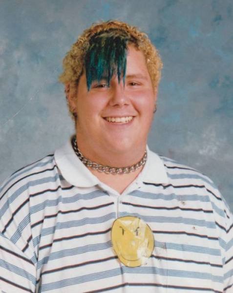 People Share Their Awkward Childhood Photos (28 pics)