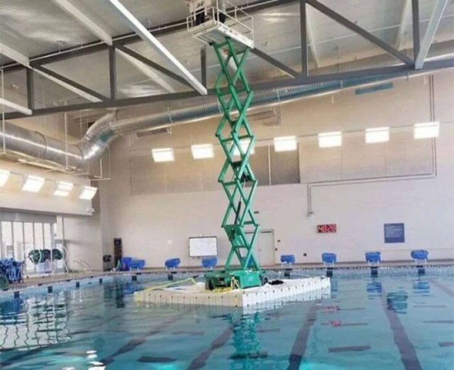 Terrible Constructions (15 pics)