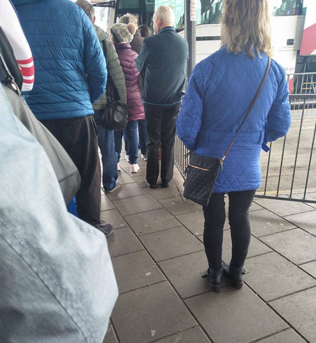 Annoying People And Situations (49 pics)