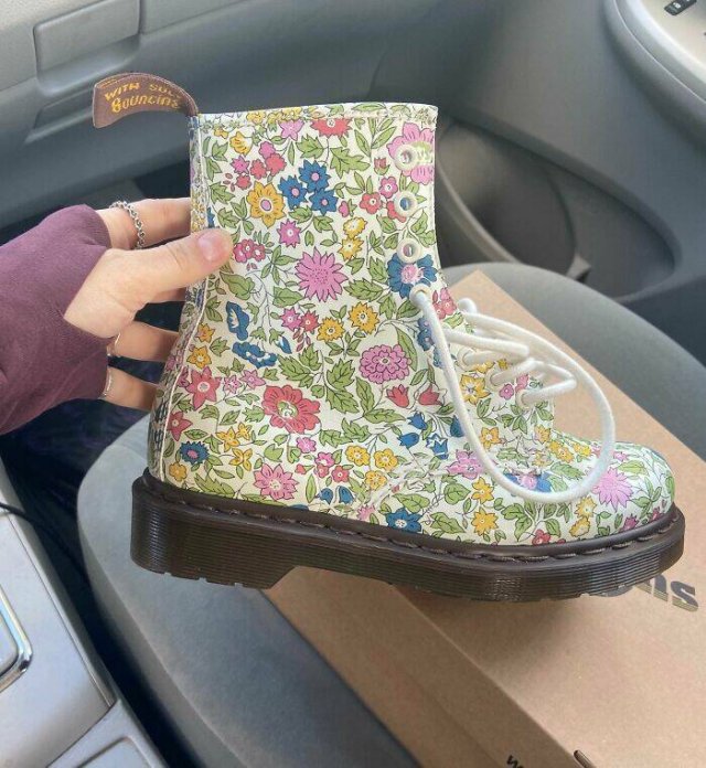 Cool Finds In Thrift Shops (25 pics)
