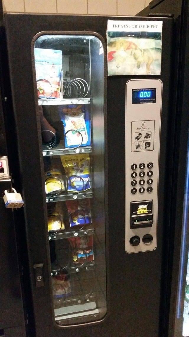 Unusual Vending Machines (21 pics)