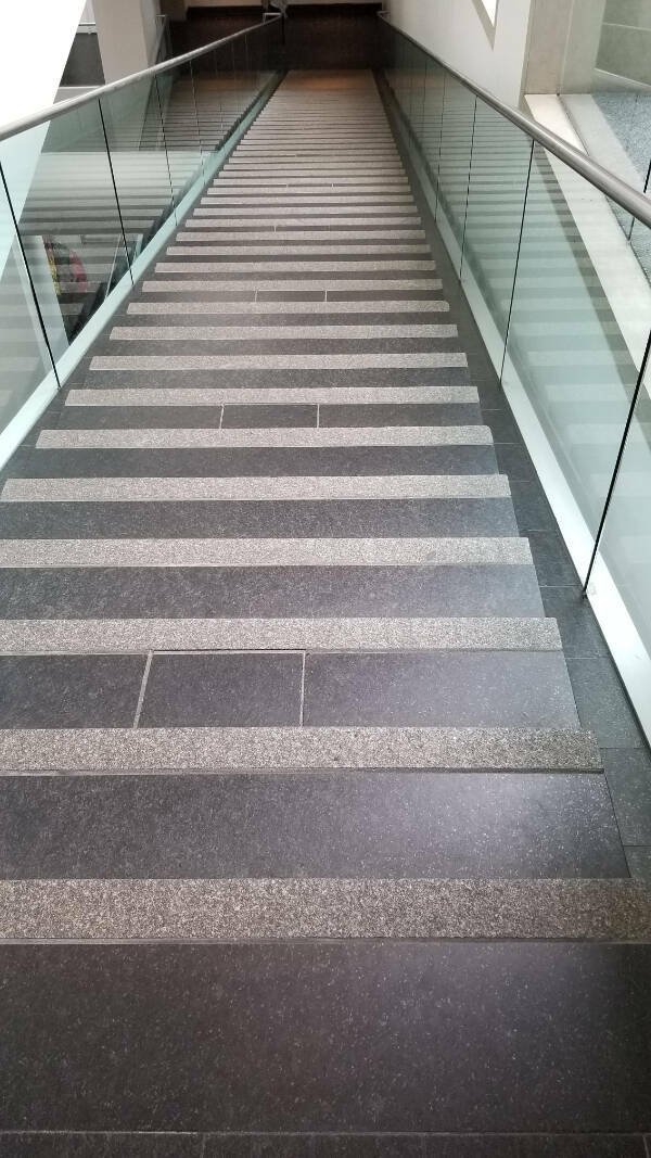 Weird Designs And Constructions (19 pics)