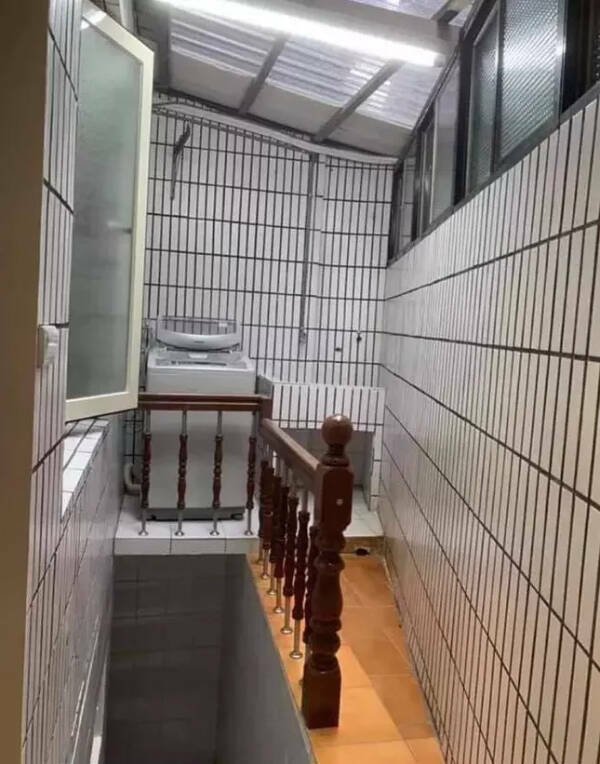 Weird Designs And Constructions (19 pics)
