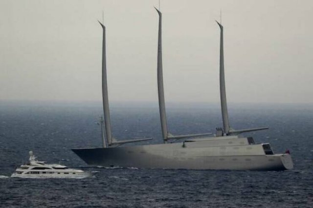 Giant Things (17 pics)