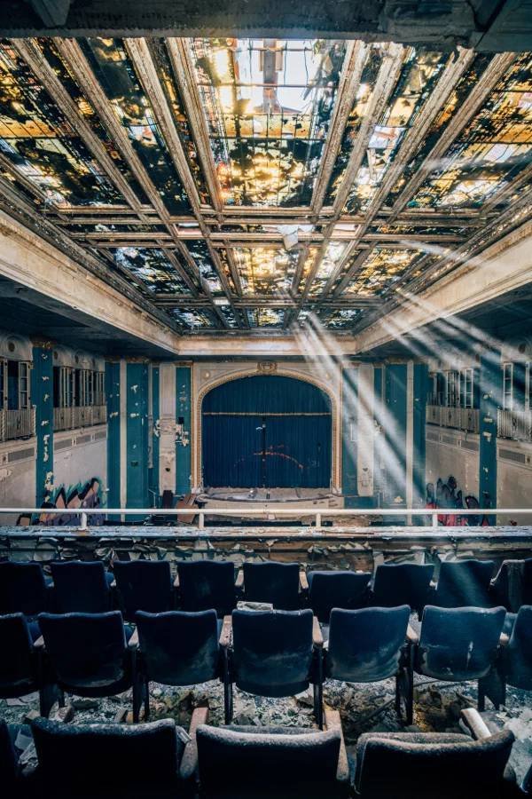 Atmospheric Abandoned Places (31 pics)