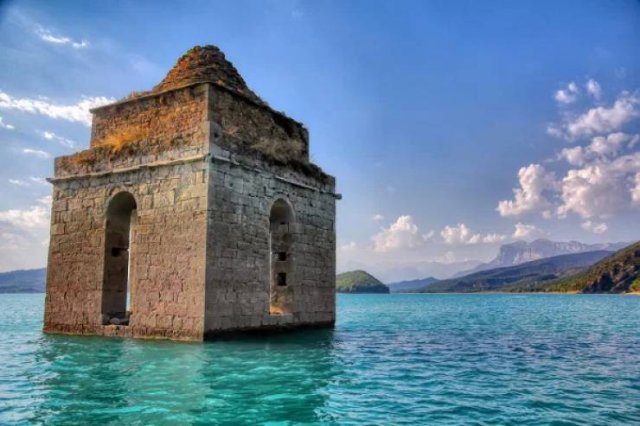 Atmospheric Abandoned Places (31 pics)