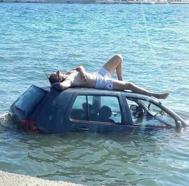 That's Really Weird (25 pics)