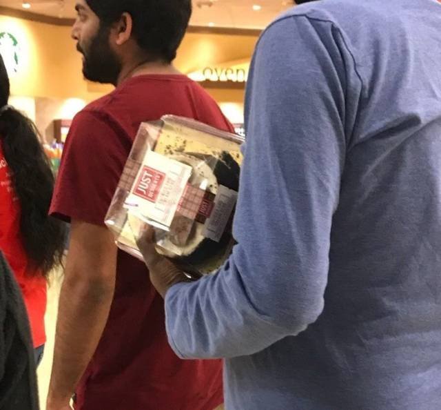 That's Really Weird (25 pics)