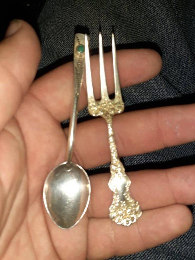 Cool Finds In Thrift Shops (27 pics)
