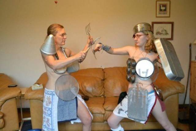 What Is Going On Here? (40 pics) What Is Going On Here? (40 pics)
