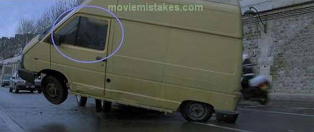 Mistakes In Popular Movies (18 pics)