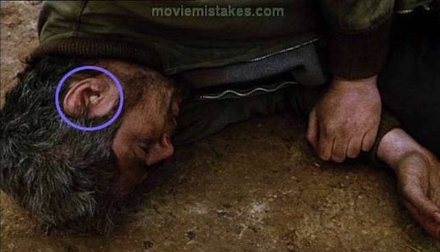 Mistakes In Popular Movies (18 pics)