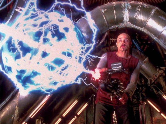 Mistakes In Popular Movies (40 pics)