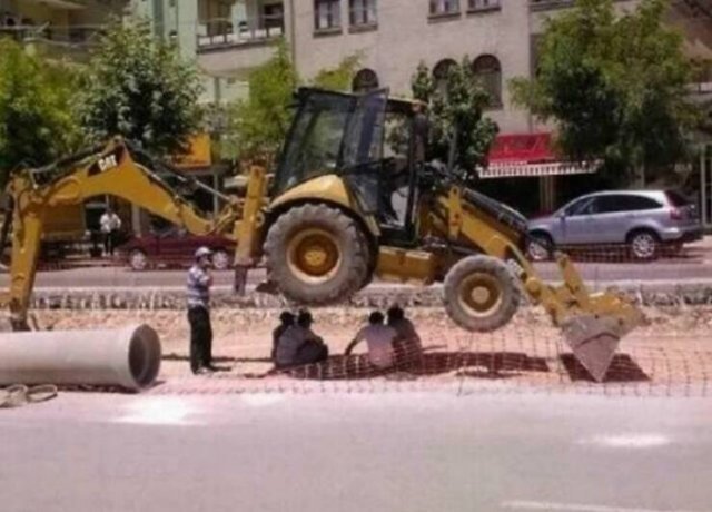 Failed Constructions (20 pics)