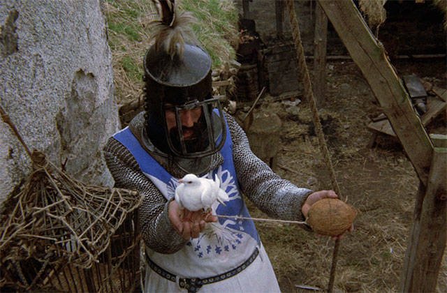 Interesting Details In Popular Movies (20 pics)