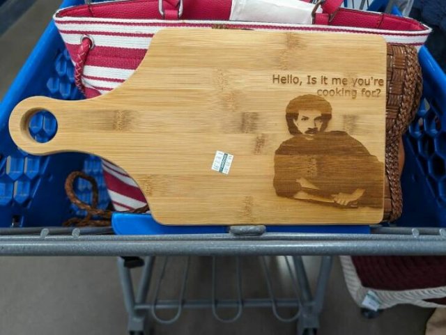 Weird Finds In Thrift Shops (24 pics)