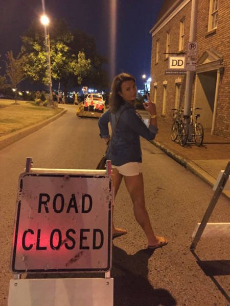 They Don't Care About The Rules (36 pics) They Don't Care About The Rules (36 pics)