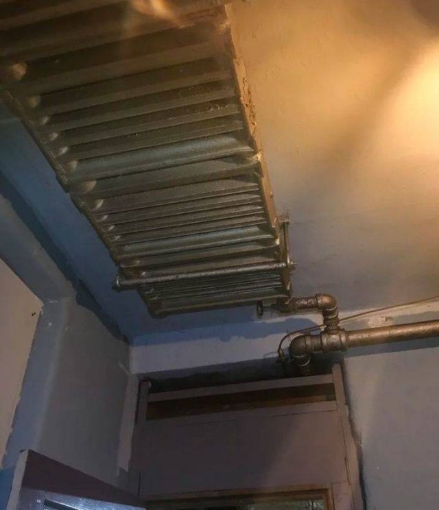 Interesting Finds In Old Houses (15 pics)