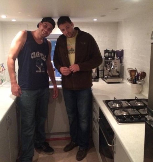 Very Tall People (20 pics)