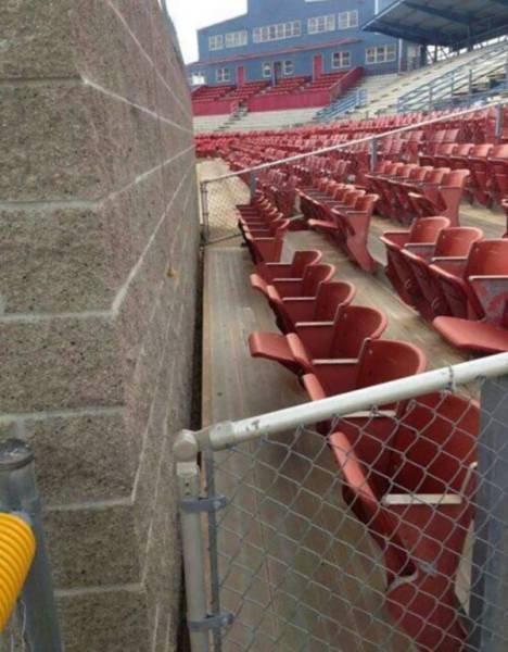 Bad Days Happen (27 pics)