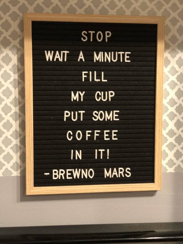Funny Signs (26 pics) Funny Signs (26 pics)