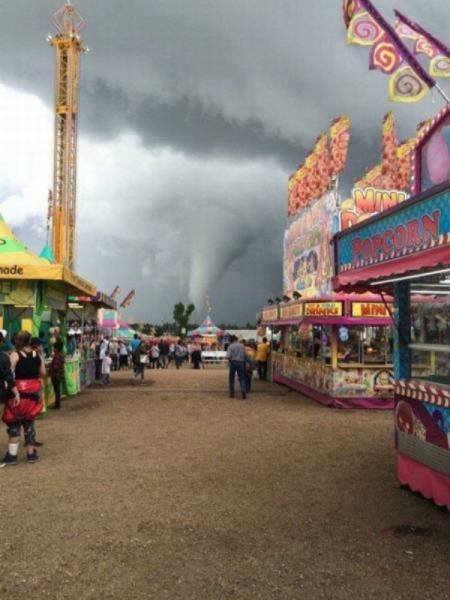 Bad Days Happen (27 pics)