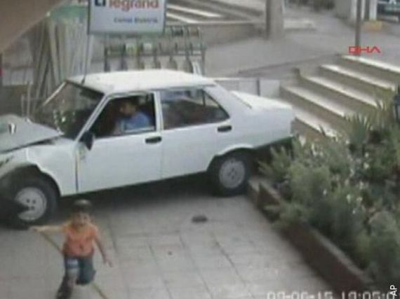 Lucky boy (6 pics)