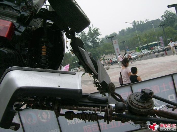 Home-made VW Passat Transformer found in Beijing (12 pics)