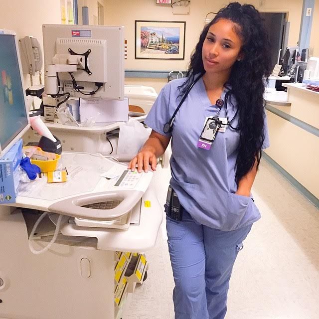 The Hottest Nurse On Instagram Is.... (25 pics)